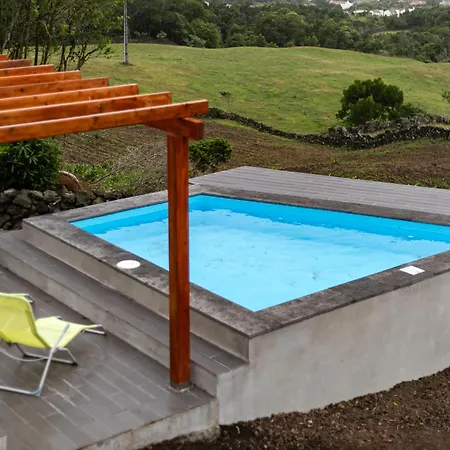 Adega Da Quinta- Casa Do Camolas * マダレナ