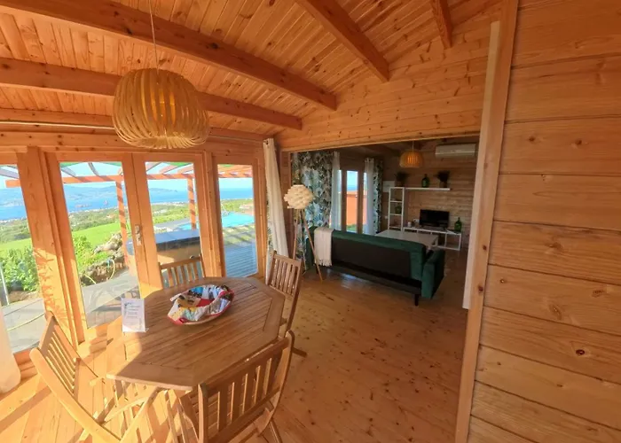 Adega Da Quinta- Casa Do Camolas Feriehus